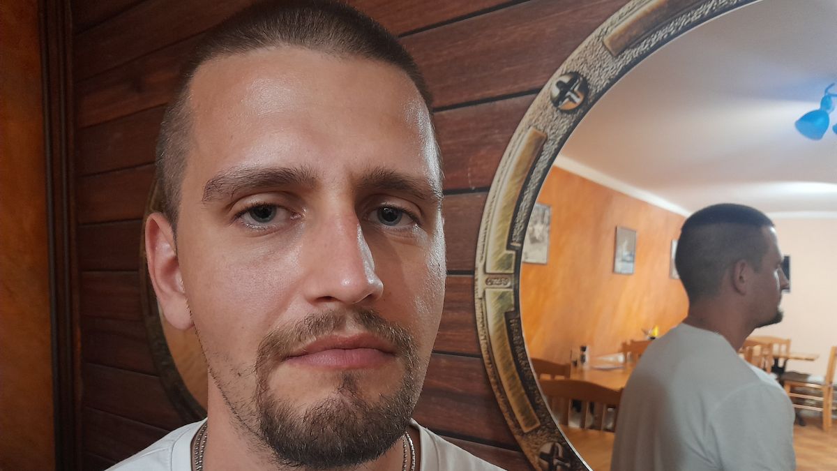 Dobrovolník, který kradl na Ukrajině, půjde zřejmě k soudu. Hrozí mu 20 let